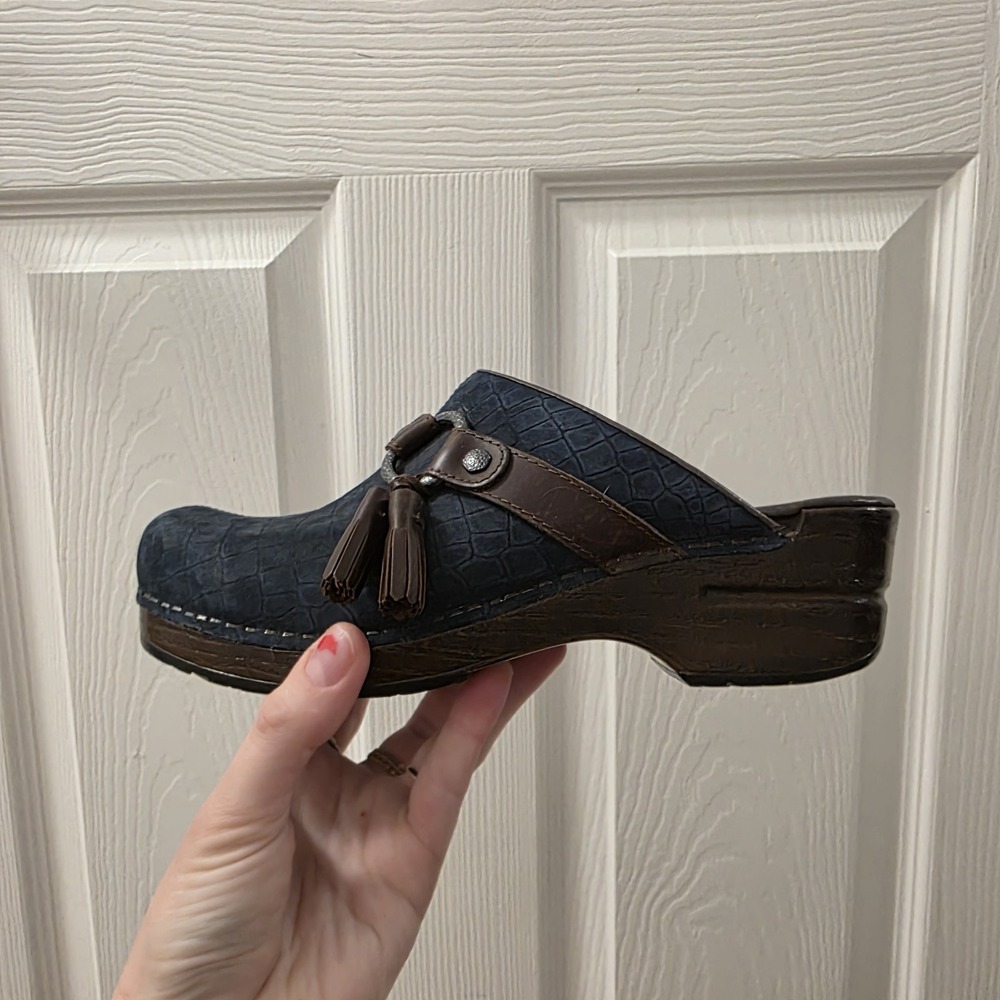 Dansko Blue Suede Brown Leather Tassels Shandi Boho Slip On Clogs Size 7.5 - Picture 8 of 8
